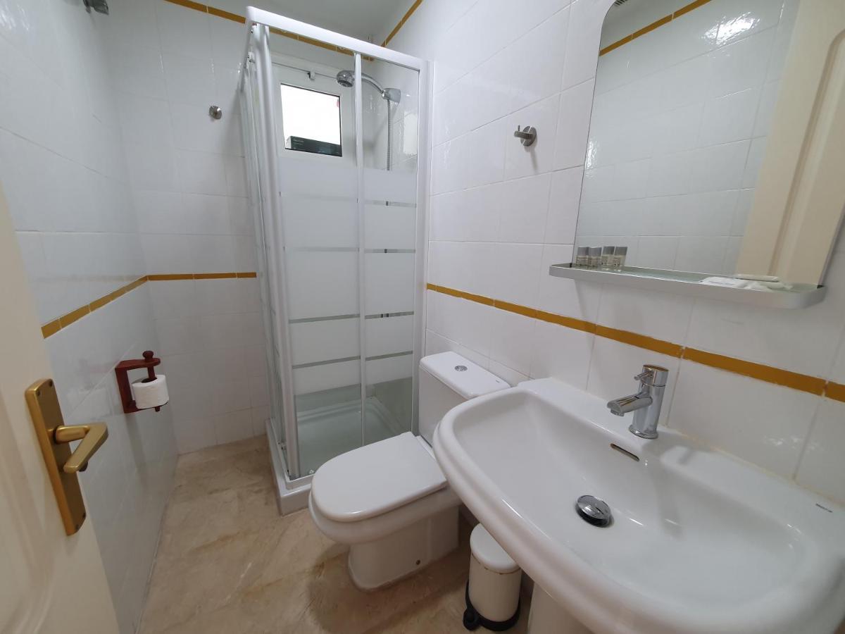 Modern Family Home Above Swimming Pool Puerto Rico  Ngoại thất bức ảnh