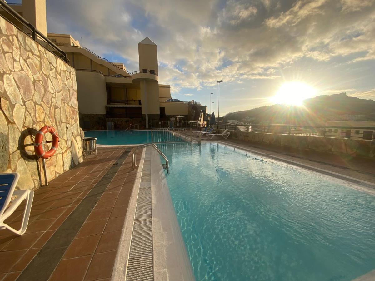 Modern Family Home Above Swimming Pool Puerto Rico  Ngoại thất bức ảnh